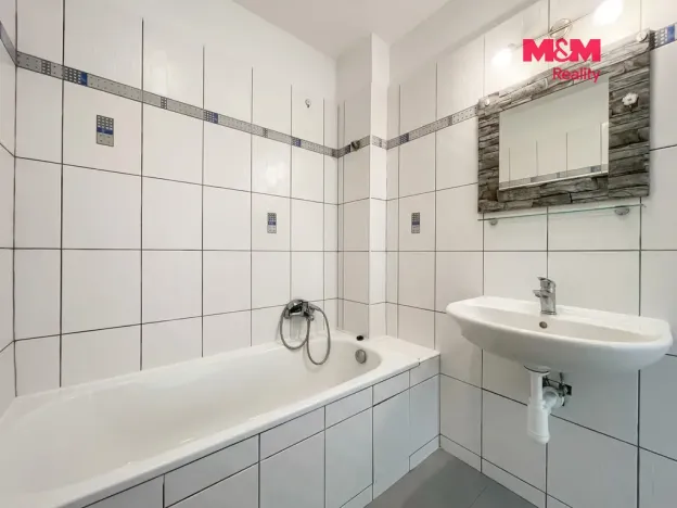 Pronájem bytu 2+kk, Praha - Vršovice, Bulharská, 48 m2