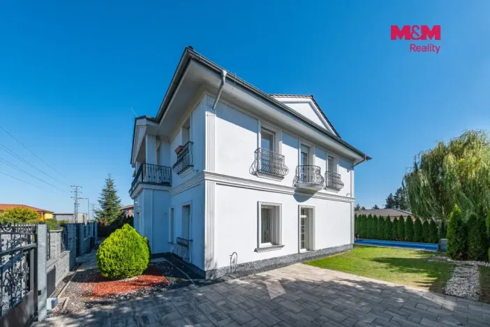 Prodej obchodního prostoru, Šestajovice, U Váhy, 356 m2