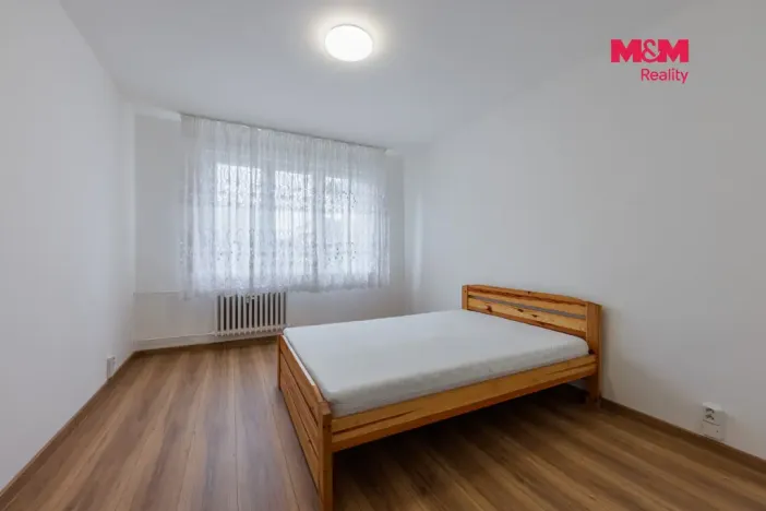Pronájem bytu 2+1, Karlovy Vary, Charkovská, 57 m2