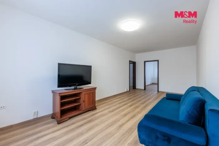 Pronájem bytu 2+1, Karlovy Vary, Charkovská, 57 m2