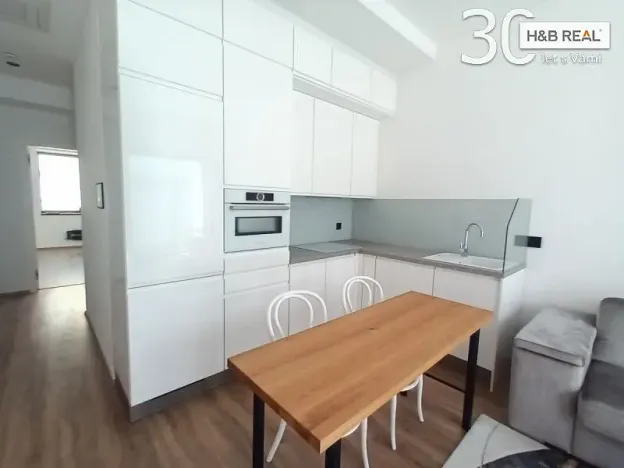 Pronájem bytu 2+kk, Zlín, Rašínova, 60 m2