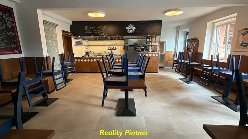 Prodej ubytování, Slapy, 680 m2