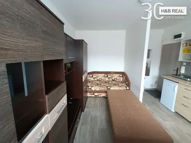 Pronájem bytu 1+kk, Vsetín, Družby, 21 m2