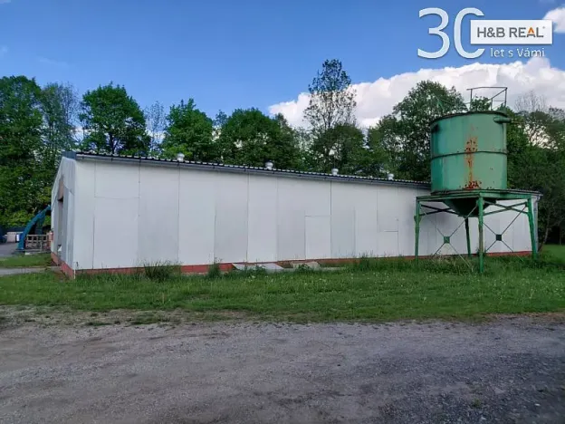 Pronájem skladu, Halenkov, 288 m2