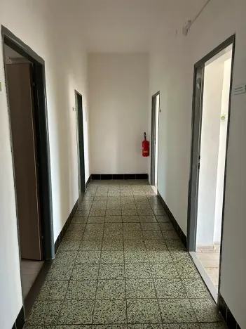 Pronájem kanceláře, Znojmo, Dobšická, 150 m2