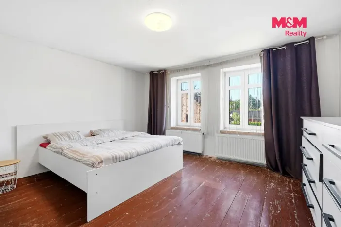 Prodej rodinného domu, Semčice, 239 m2