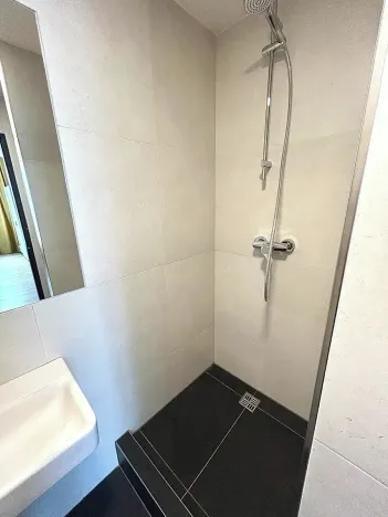 Pronájem bytu 1+kk, Praha - Vysočany, U vinných sklepů, 18 m2