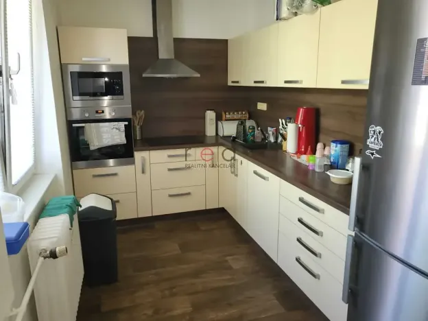 Pronájem bytu 3+1, Nový Bor, nám. Míru, 70 m2