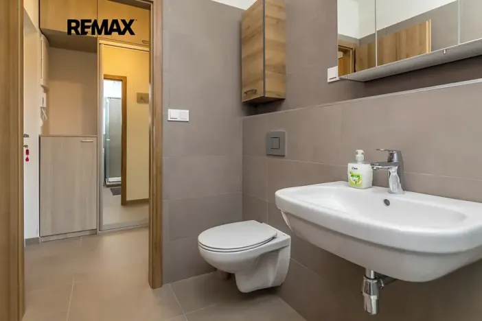 Pronájem bytu 1+kk, Praha - Chodov, Klapálkova, 32 m2
