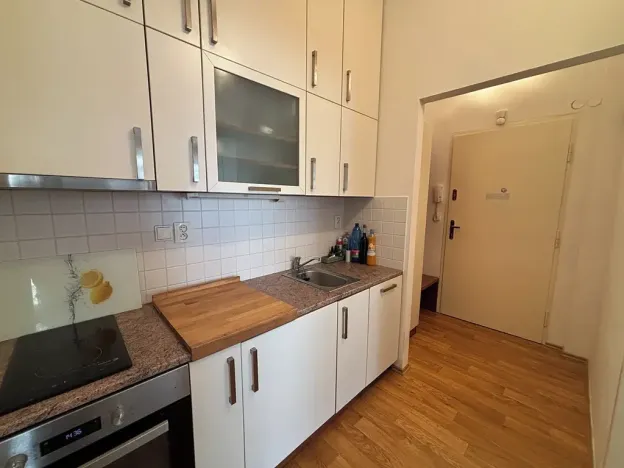 Pronájem bytu 2+kk, Praha - Vinohrady, V Horní Stromce, 47 m2