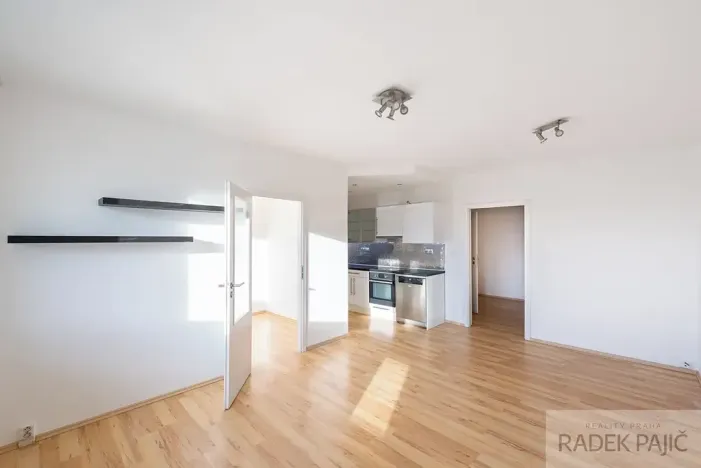 Prodej bytu 1+1, Praha - Háje, Kosmická, 48 m2