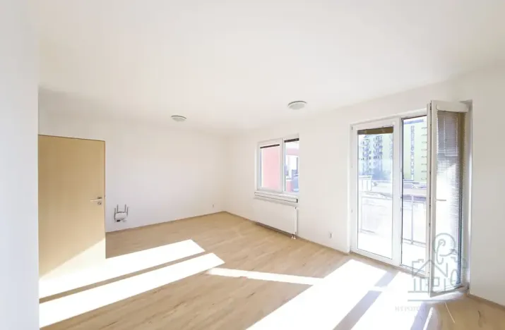 Pronájem bytu 1+kk, Praha - Kamýk, U Kamýku, 32 m2