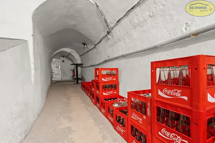 Prodej obchodního prostoru, Kroměříž, Velké náměstí, 242 m2