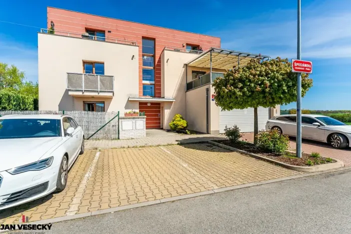 Prodej bytu 3+kk, Praha - Třeboradice, Špeciánova, 74 m2