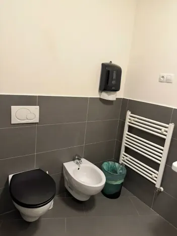 Prodej kanceláře, Praha - Holešovice, Pplk. Sochora, 98 m2
