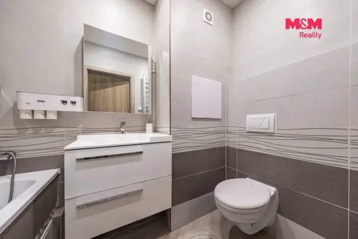Prodej bytu 3+1, Jirkov, Na Borku, 71 m2