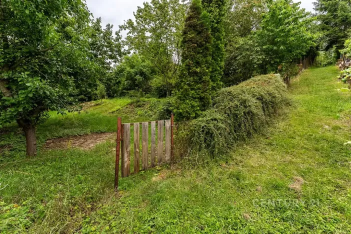 Prodej zahrady, Horoměřice, 327 m2