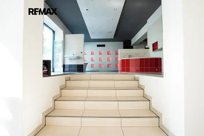 Prodej obchodního prostoru, Kyjov, třída Komenského, 290 m2