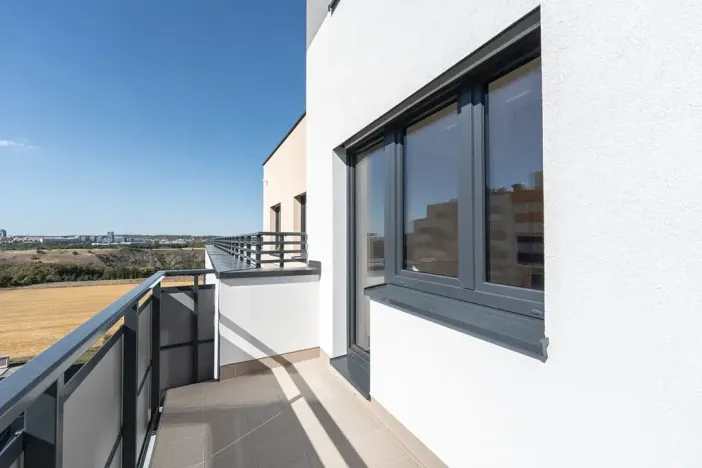Pronájem bytu 1+kk, Praha - Hlubočepy, Fabiánové, 29 m2