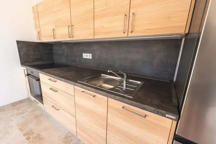 Pronájem bytu 1+kk, Praha - Hlubočepy, Fabiánové, 29 m2