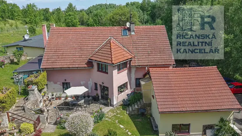 Prodej činžovního domu, Červené Pečky, Dobešovice, 617 m2