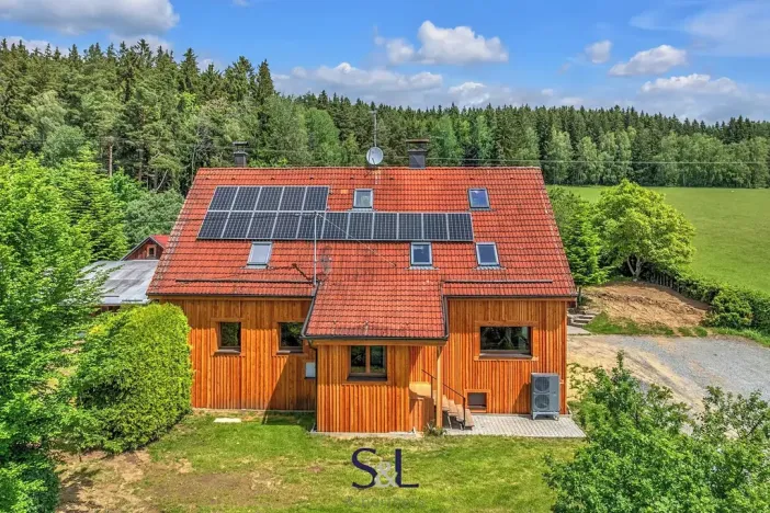 Prodej zemědělské usedlosti, Horní Planá, 200 m2