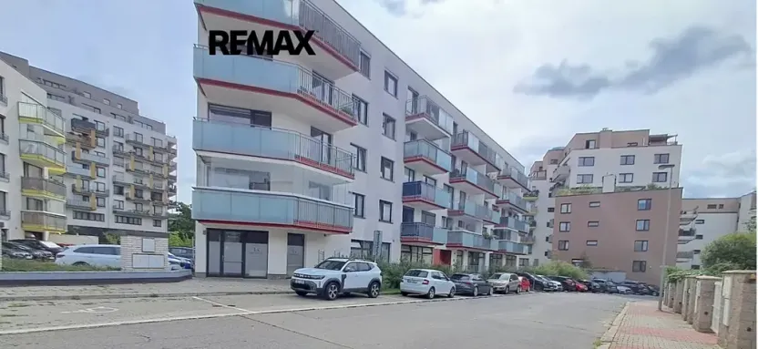 Pronájem obchodního prostoru, Praha - Modřany, Soukalova, 104 m2