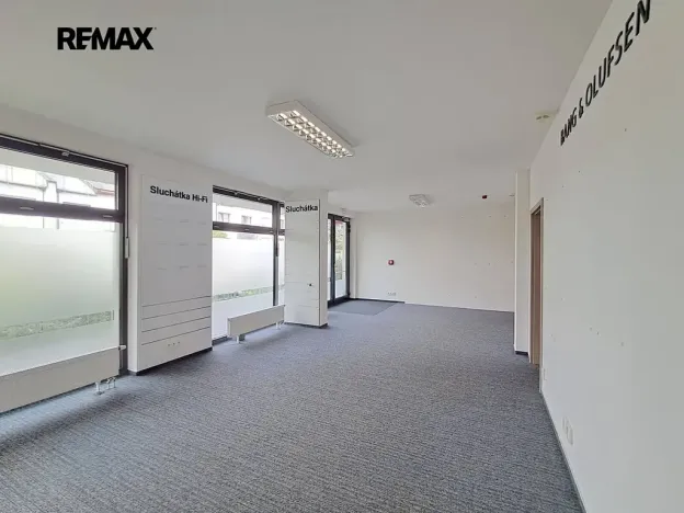 Pronájem obchodního prostoru, Praha - Modřany, Soukalova, 104 m2