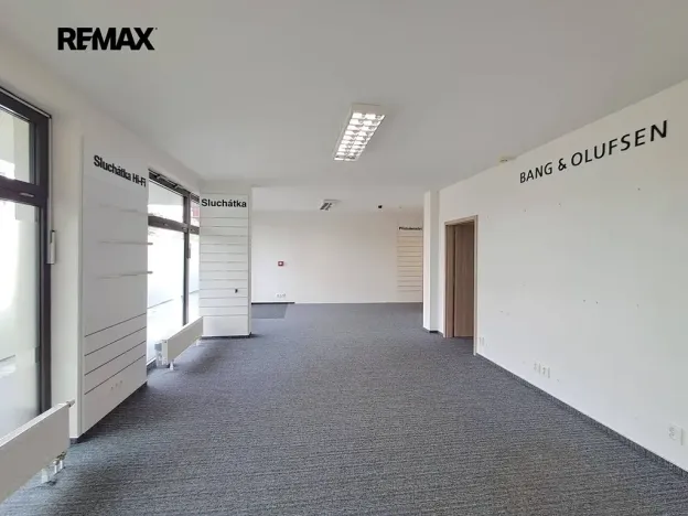 Pronájem obchodního prostoru, Praha - Modřany, Soukalova, 104 m2