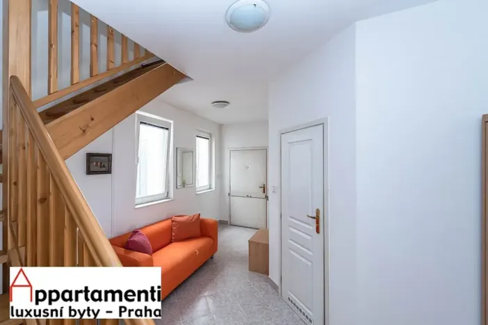 Prodej bytu 2+1, Praha - Nové Město, Ječná, 68 m2