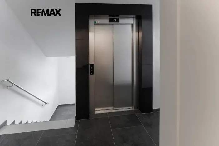 Prodej bytu 1+kk, Olomouc, Třída Jiřího Pelikána, 32 m2