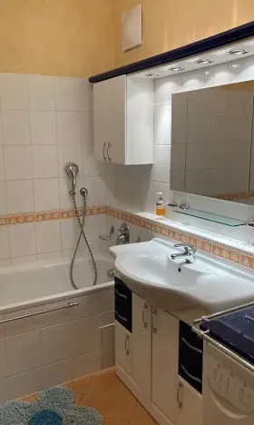 Pronájem bytu 2+kk, Praha - Strašnice, Názovská, 60 m2