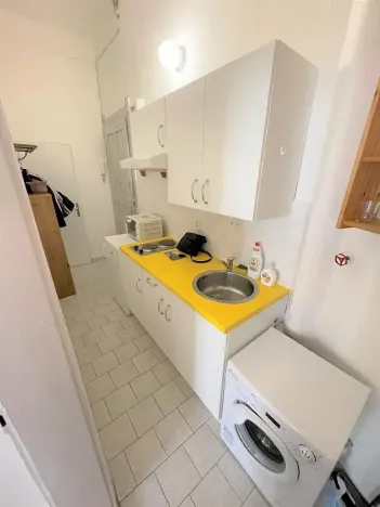 Pronájem bytu 1+kk, Praha - Libeň, Novákových, 34 m2