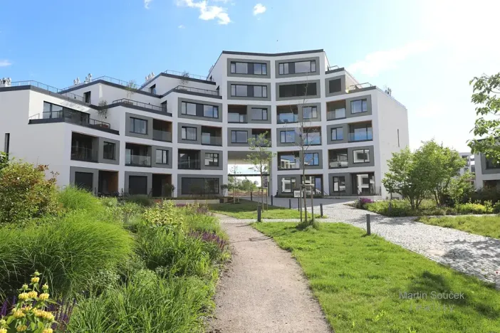 Prodej garážového stání, Praha - Hlubočepy, Dostalové, 15 m2