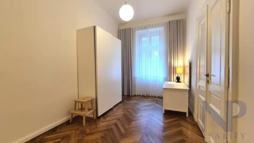 Pronájem bytu 3+1, Praha - Žižkov, Husitská, 76 m2