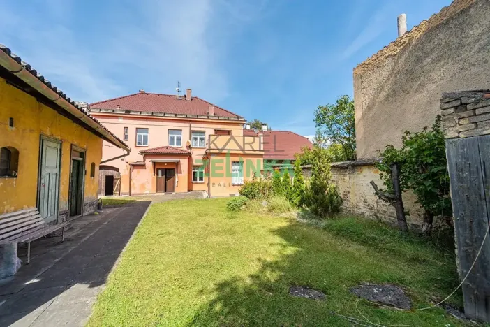 Prodej rodinného domu, Tlustice, 511 m2