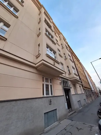 Pronájem pokoje, Praha - Vinohrady, Písecká, 20 m2