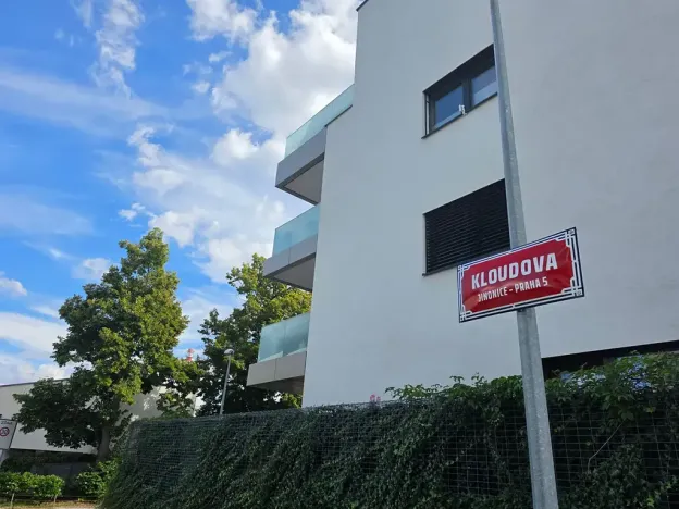 Pronájem bytu 1+kk, Praha - Jinonice, Kloudova, 23 m2