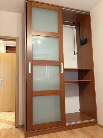 Pronájem bytu 2+kk, Praha - Hlubočepy, Voskovcova, 45 m2