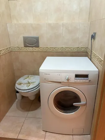 Pronájem bytu 2+kk, Praha - Hlubočepy, Voskovcova, 45 m2