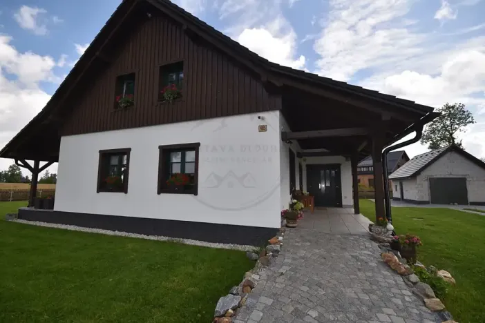 Prodej rodinného domu, Zlaté Hory, 181 m2