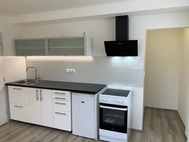Pronájem bytu 1+kk, Neratovice, Hamplova, 24 m2