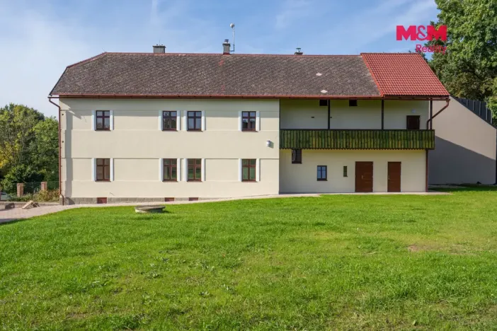 Pronájem bytu 1+kk, Mnichovo Hradiště - Hradec, 25 m2