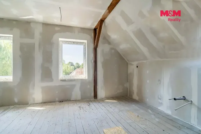 Prodej obchodního prostoru, Raspenava, Hejnická, 388 m2