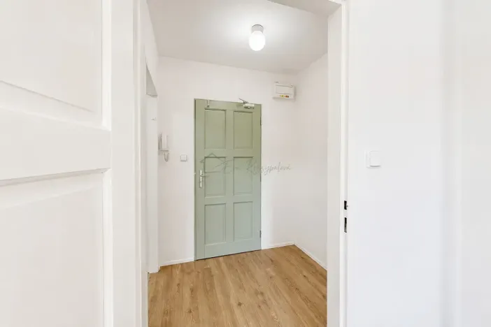 Pronájem bytu 1+kk, Kroměříž, Moravcova, 28 m2