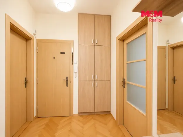 Pronájem bytu 2+kk, Ústí nad Labem - Ústí nad Labem-centrum, Růžový palouček, 57 m2