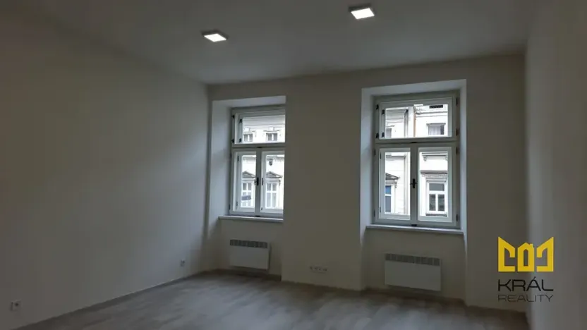 Pronájem bytu 2+kk, Praha - Smíchov, Nádražní, 64 m2