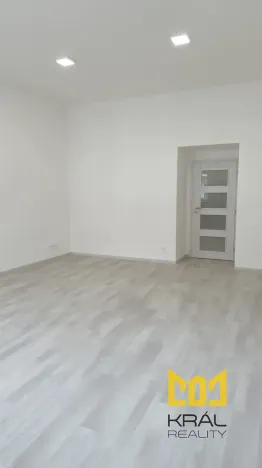 Pronájem bytu 2+kk, Praha - Smíchov, Nádražní, 64 m2