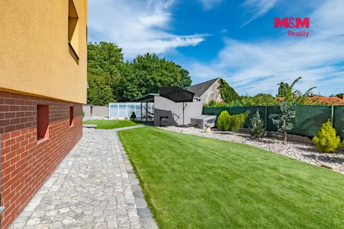 Prodej rodinného domu, Radomyšl, Spojovací, 367 m2