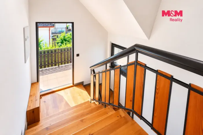 Pronájem rodinného domu, Praha - Hostivař, V nové čtvrti, 280 m2